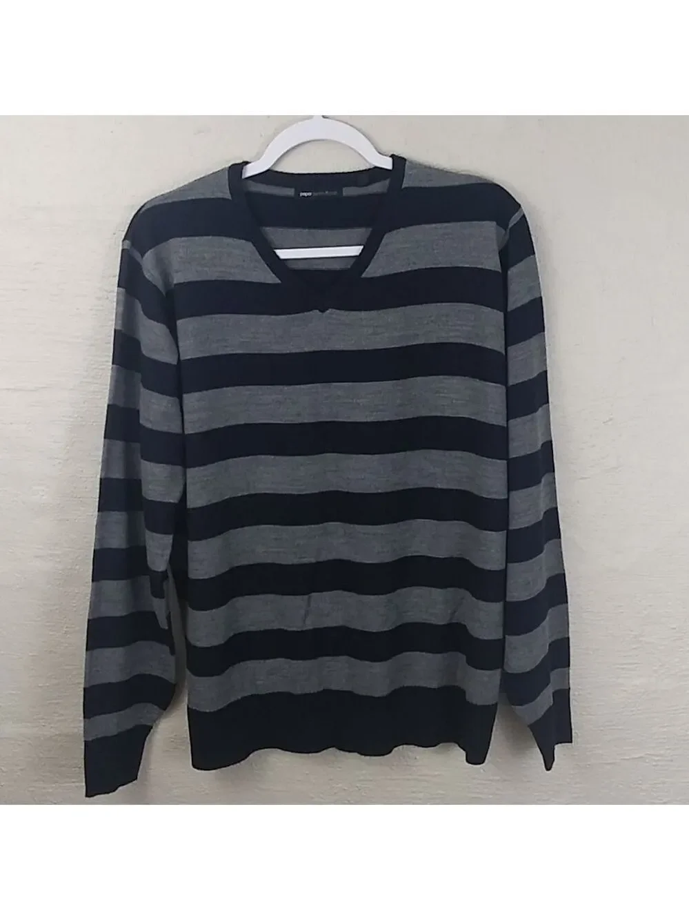 Paper Denim & Cloth Blue Stripe V-Neck Long Sleeve Pullover Light Weight Sweater